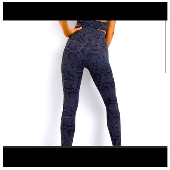 Anthropologie x AllFenix Navy Blue Snake 7/8 Leggings Medium - Picture 3 of 9